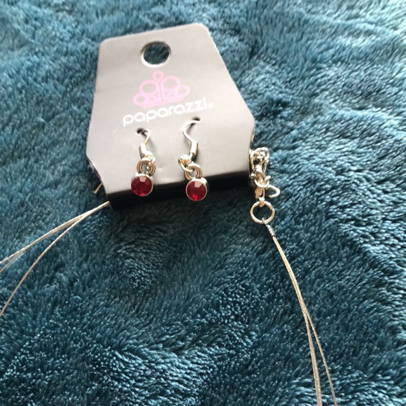 Paparazzi Bundle 2 necklace and earring sets, burgundy red/garnet - Picture 3 of 3